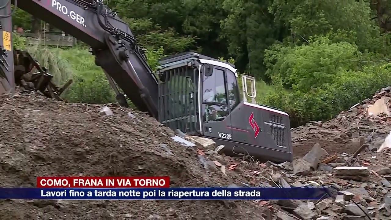 Etg - Frana in via Torno, lavori fino a tarda notte: la strada è stata riaperta