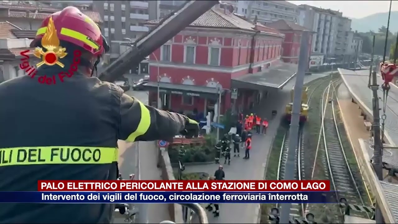 Etg - Palo elettrico pericolante alla stazione di Como Lago, intervento dei vigili del fuoco