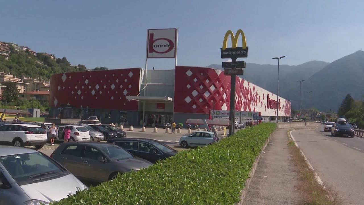 Rissa tra ragazzi per gelosia, uno ha un coltello