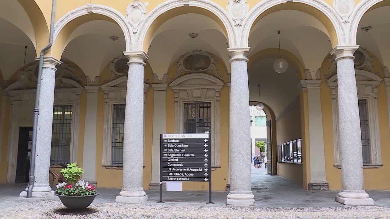 Gli stipendi del Comune di Como: al sindaco quasi 10mila euro, più di 7mila per la vicesindaco