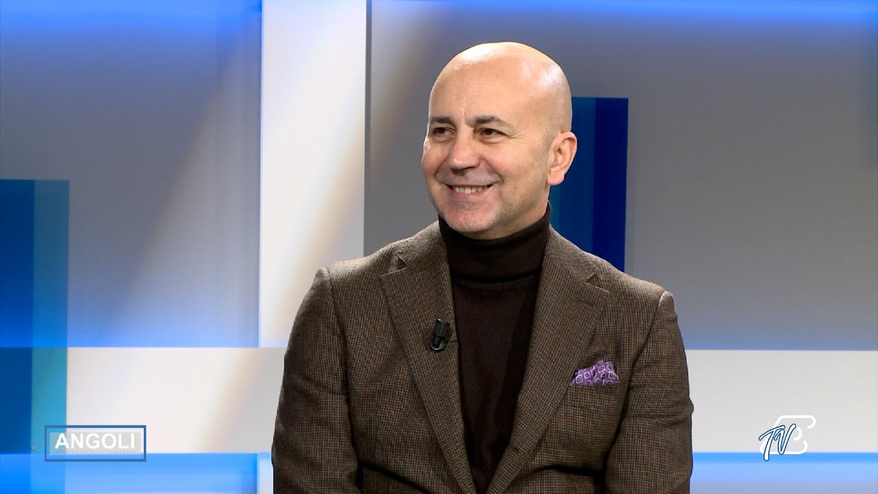 ANGOLI 4/2/2026: ELEGANZA E SCARPA GIUSTA - METAL DETECTOR A SCUOLA, FALLIMENTO EDUCATIVO?