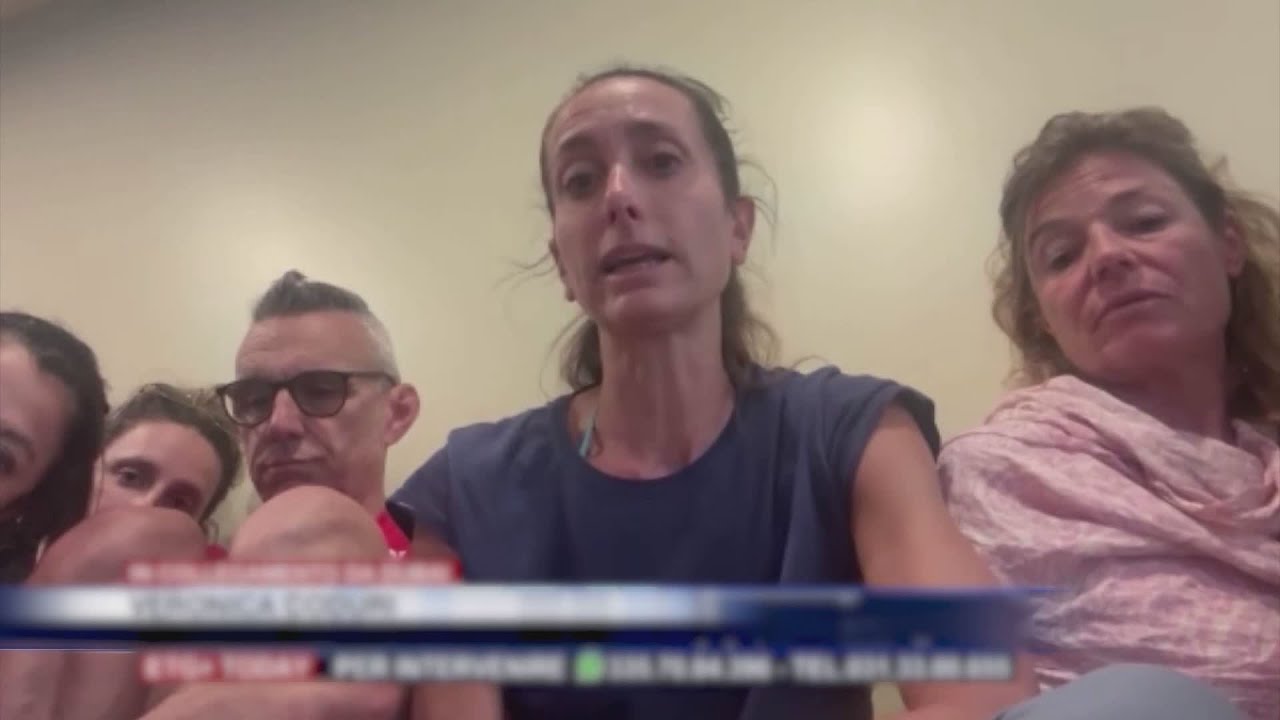 Attacco all'Iran, primi rientri degli italiani