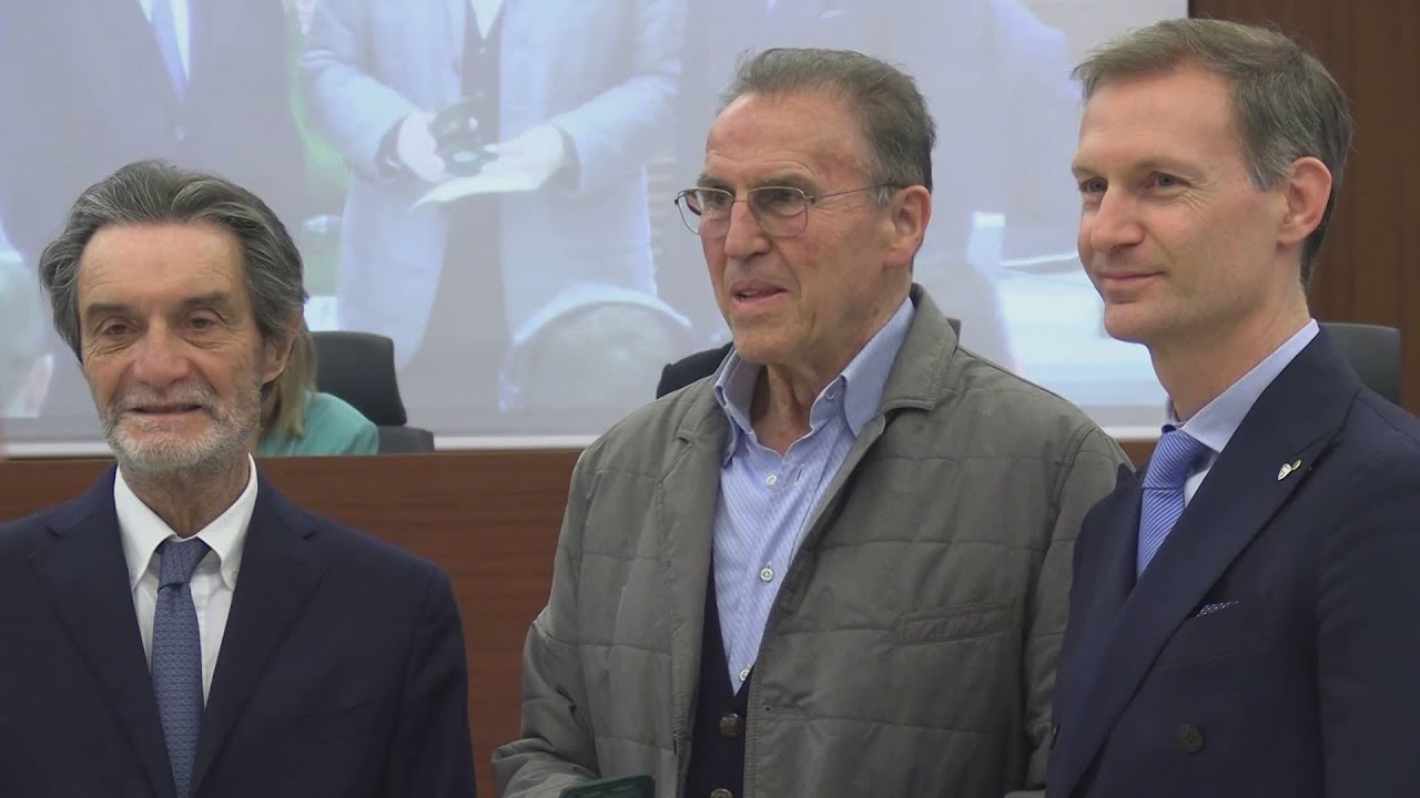 La Regione ha premiato le leggende del basket