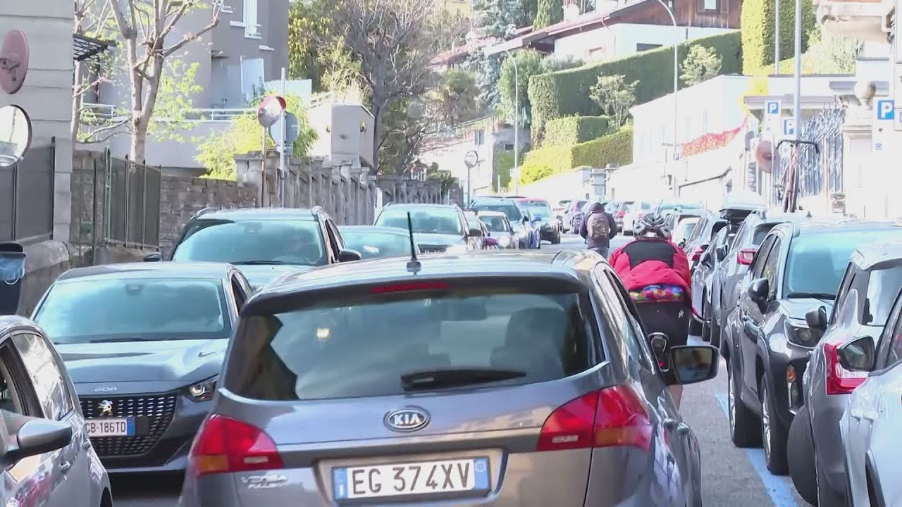 Primo ponte e prime code sulle strade comasche