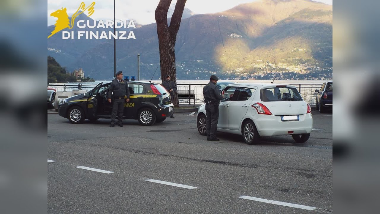 Autista abusivo cinese fermato sulla Regina
