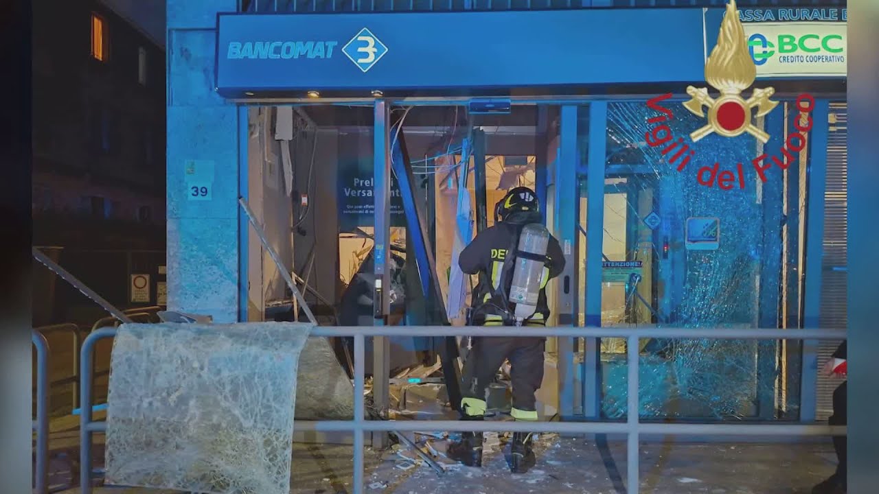 Fino Mornasco, esplosione nel cuore della notte