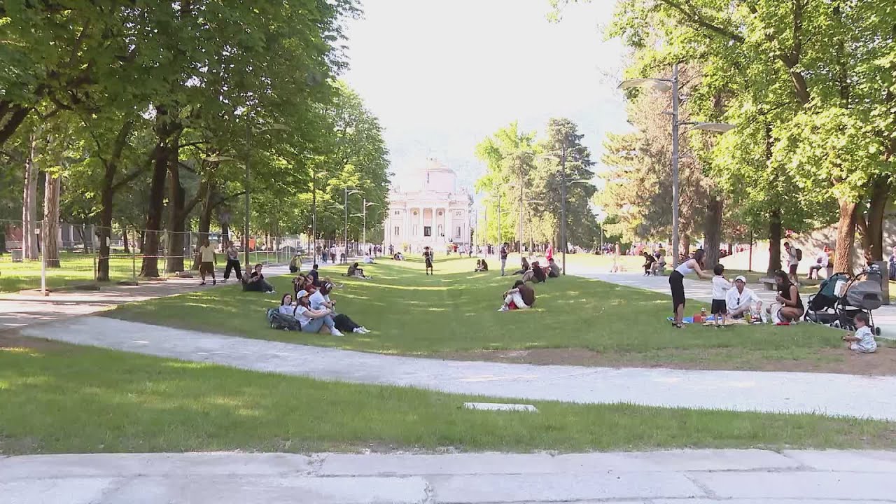 Riapertura parziale dei giardini a lago di Como