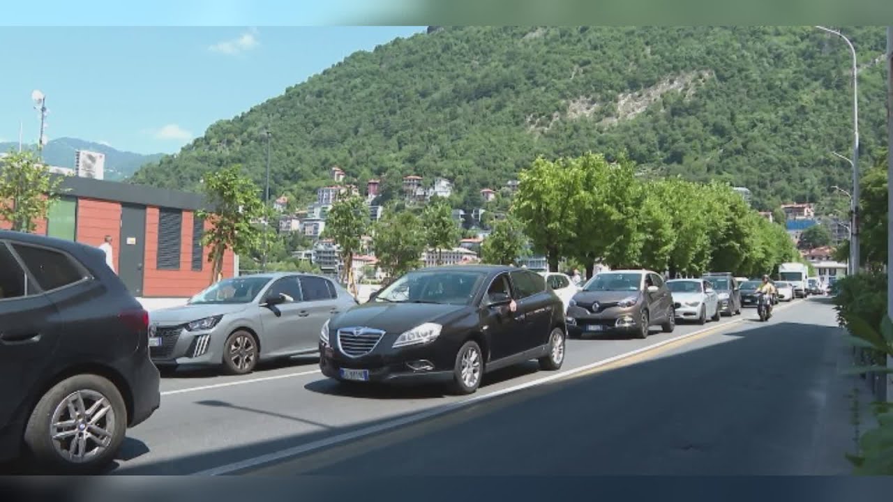 Lavori sul lungolago e traffico paralizzato