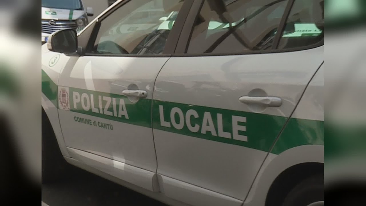 Auto pirata a Cantù, alla guida un 15enne