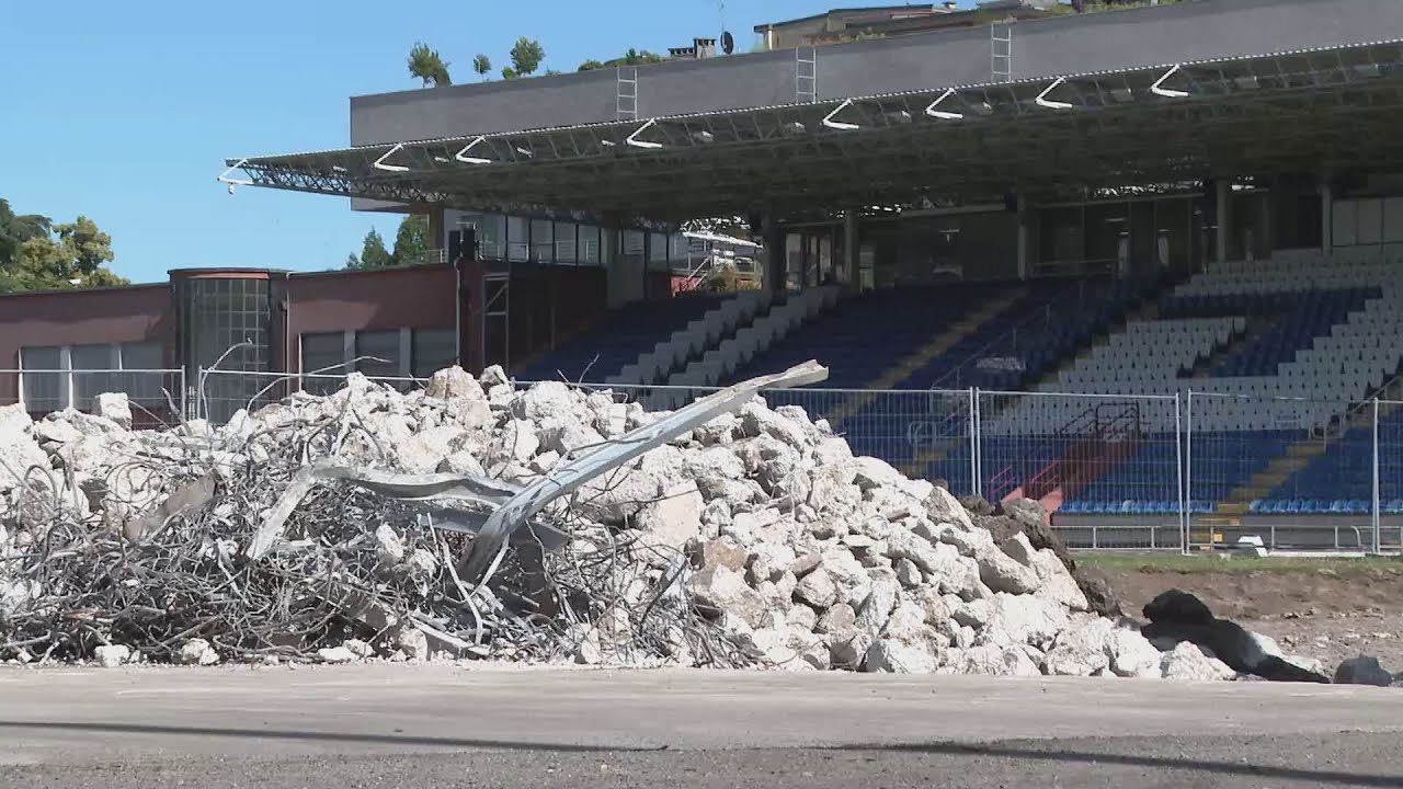 Stadio, partiti i lavori di allargamento del campo