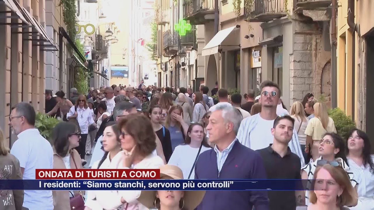 Ondata di turisti a Como, i residenti: 